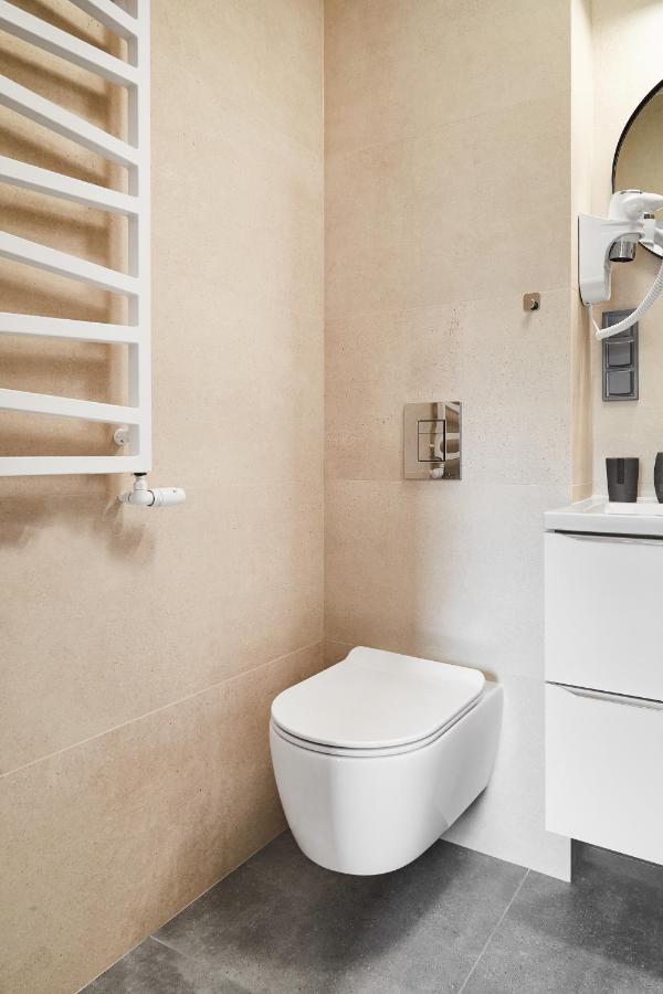 Househost :miodowa 42/4b Appartement